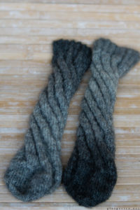 Wolle, Hjelholts, Uldsoinderi, Fano, Fanö, Dänemark, Merino, Falkland, Dansk Pelsuld, dänisches Pelzschaf, Handarbeit, Brick in the Wall, Wurmsocken, geschenk, DIY
